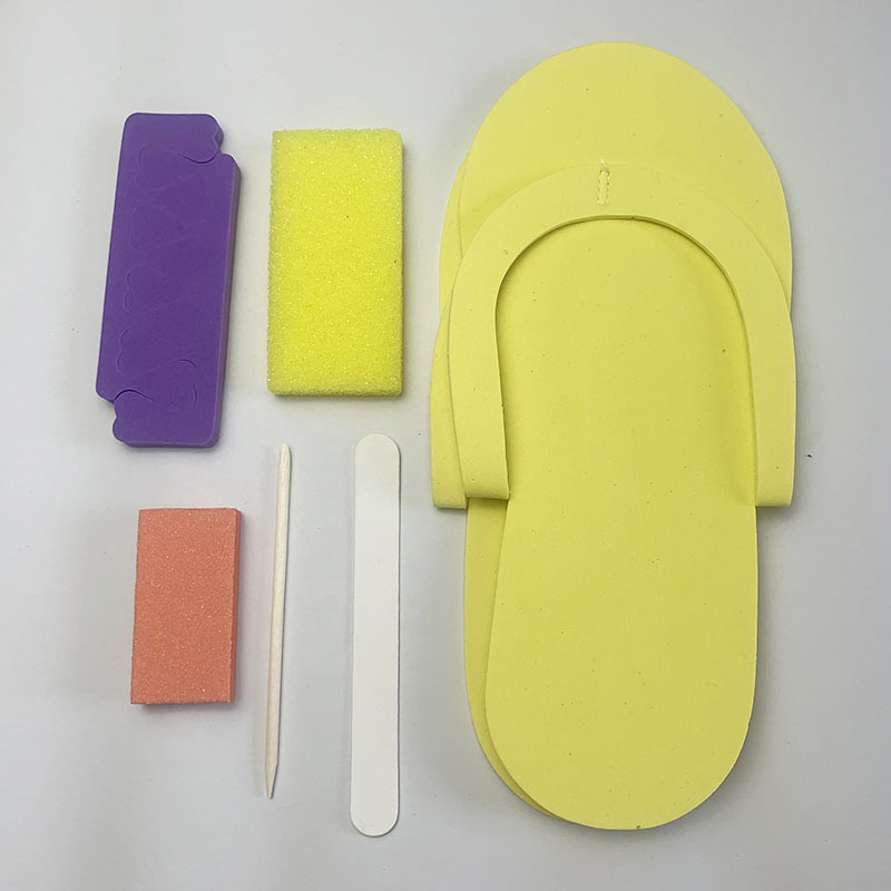 Factory Custom OEM Disposable Pedicure Kit 5 in 1 Pedicure Kit Foot SPA 4 in 1 Pedicure Set Foot File Set for Nail Salon