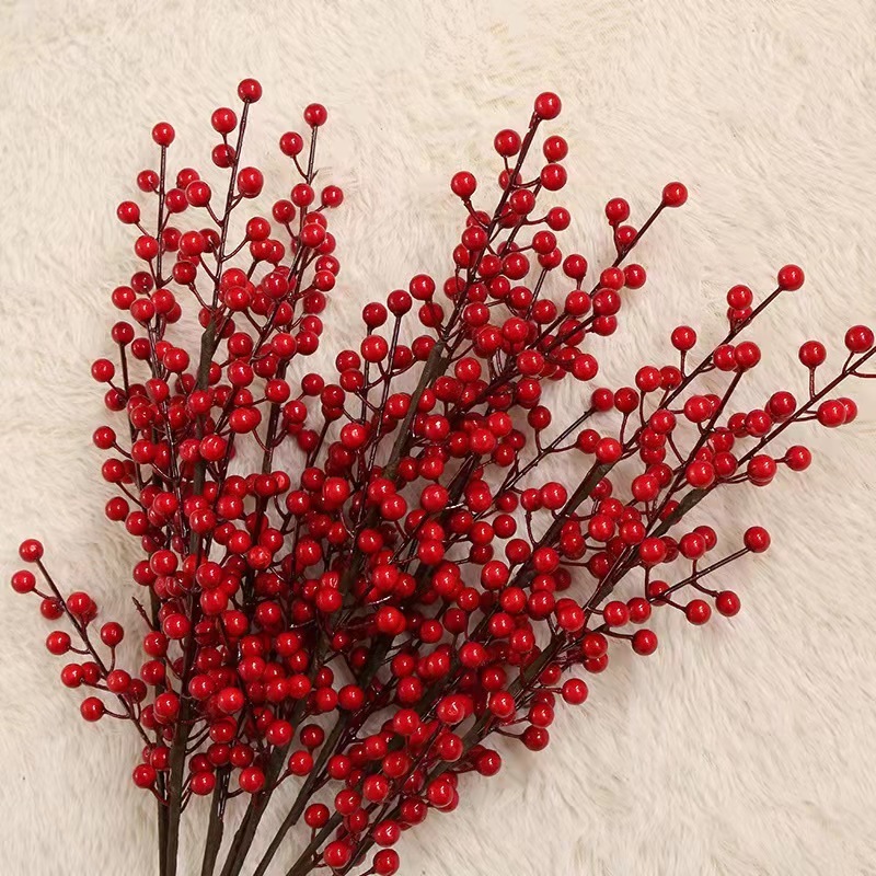 Wholesale Faux Christmas Holly Berry Branches Artificial Red Berry Stem for Holiday Home Decor