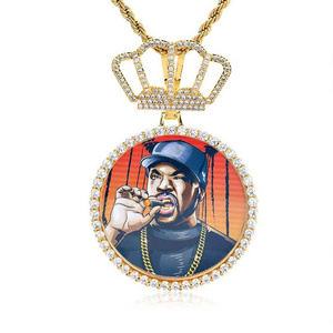 DY Hip Hop Jewelry Crown 2.76 Inch Large Circular Photo Pendant Necklace Customized Zircon Pendant for Men