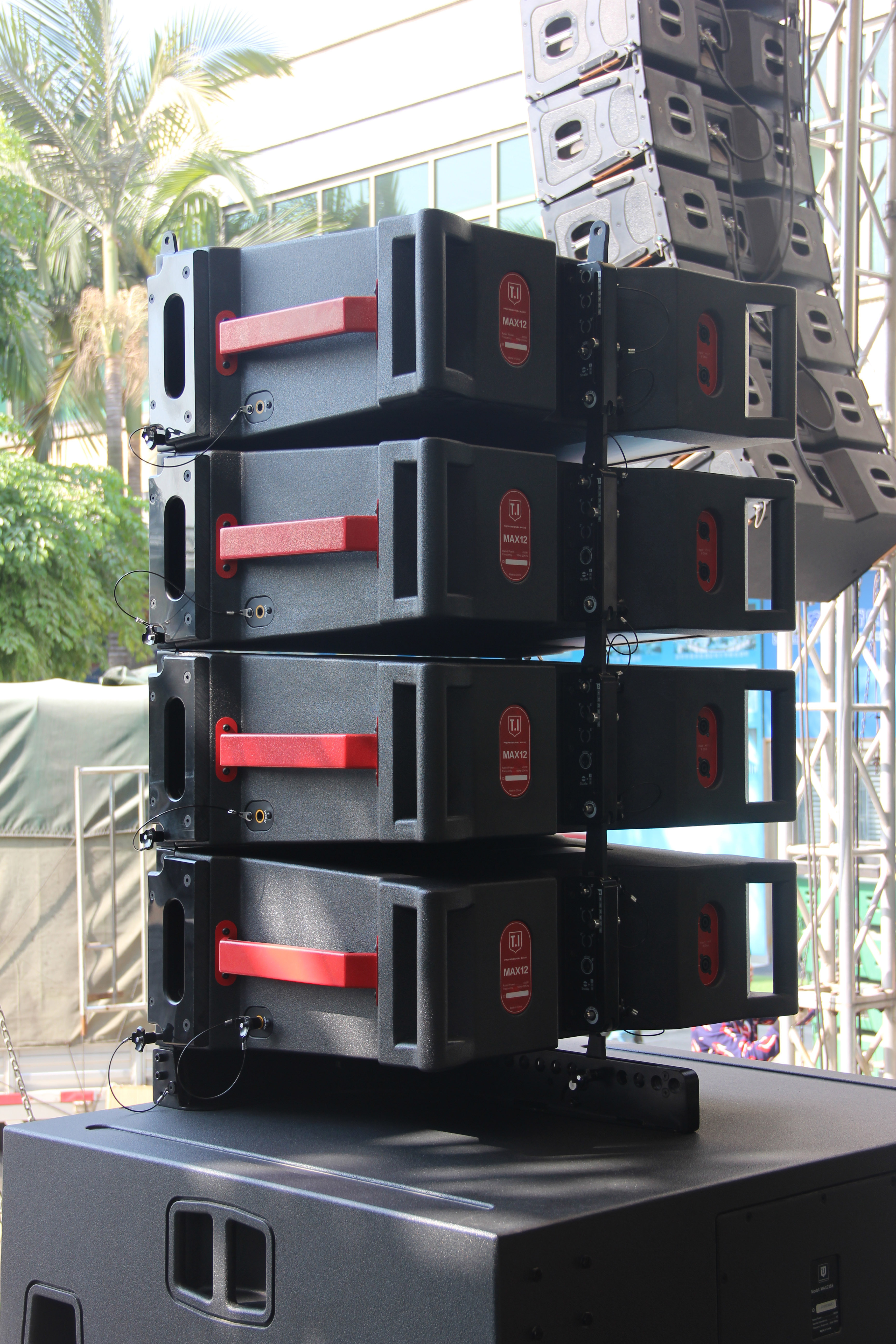 Line array sound system speakers TI PRO AUDIO MAX12 single 12 inch 3 way professional audio line array speaker