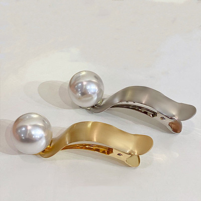 Fashion Pearl Metal Hair Claw Clip Women Shark Hair Claw Advanced  High Ponytail  Duck Pearl Claw Hair Accessories Headwear