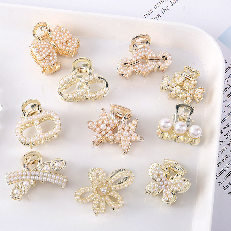 Mini Korean Style Pearl Hair Claws for Women Ladies Gold Shinning Elegant Hair Clam Bow Crown Hair Clips Charm  Accessories