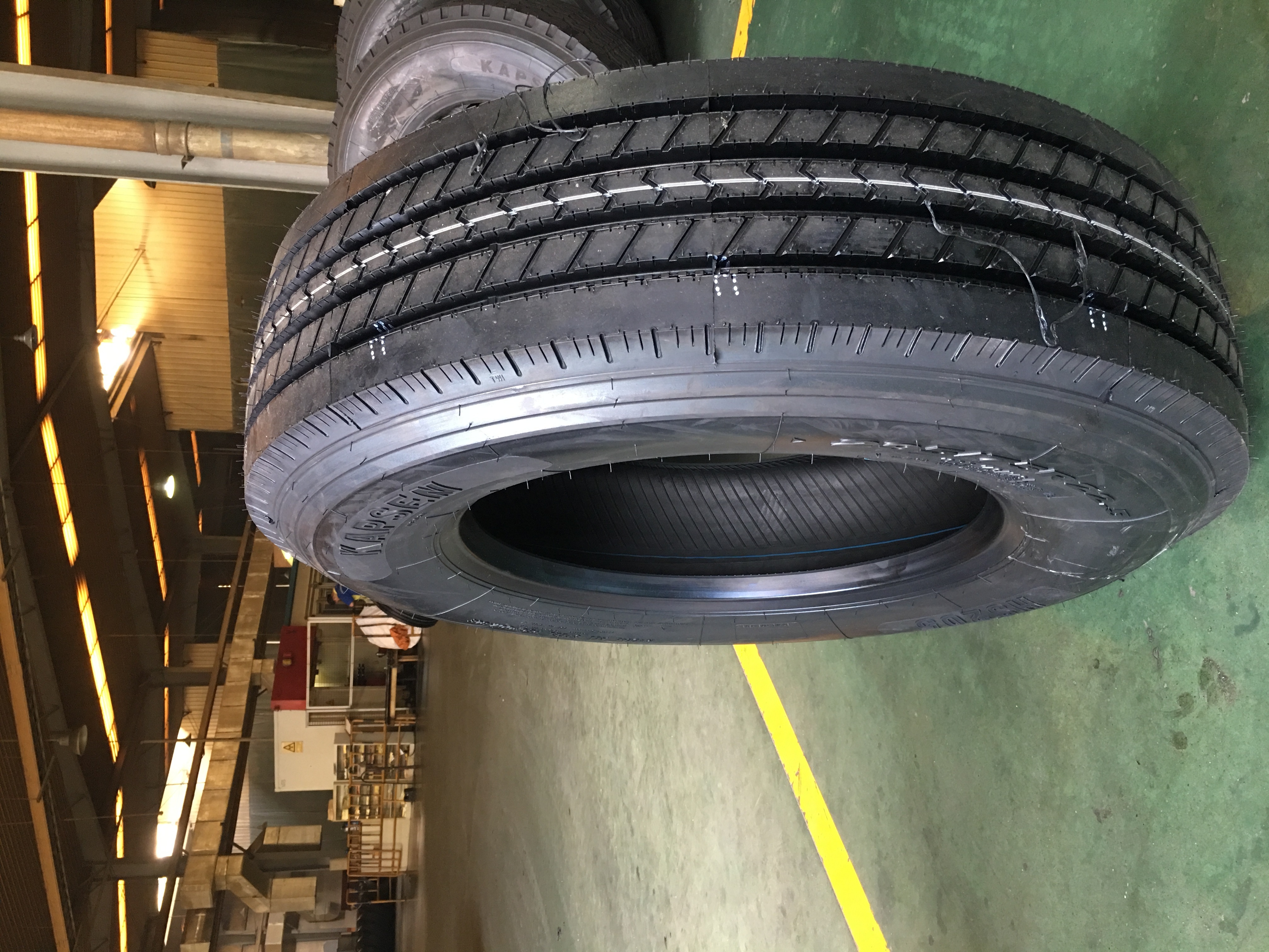 Truck Tire manufacturer Tubeless Tire Truck and Bus Radial Tire 295/75R22.5-16PR ULTRA-HIGH WEAR RESISTANCE