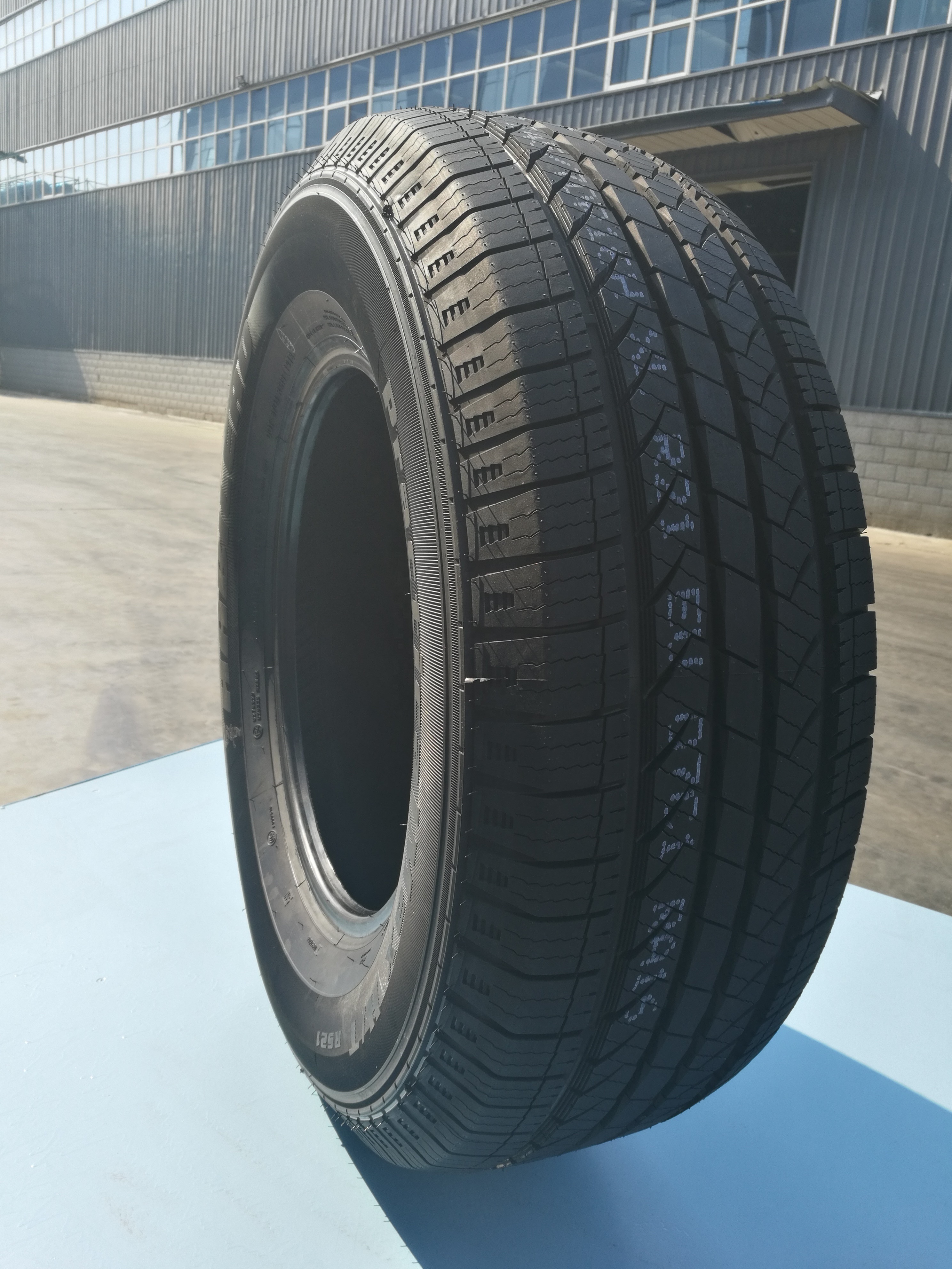 Chinese PCR passenger car tire car tyre 225/65R17 235/60r18 255/55R18 265/70R18 245/60R18 275/70R16