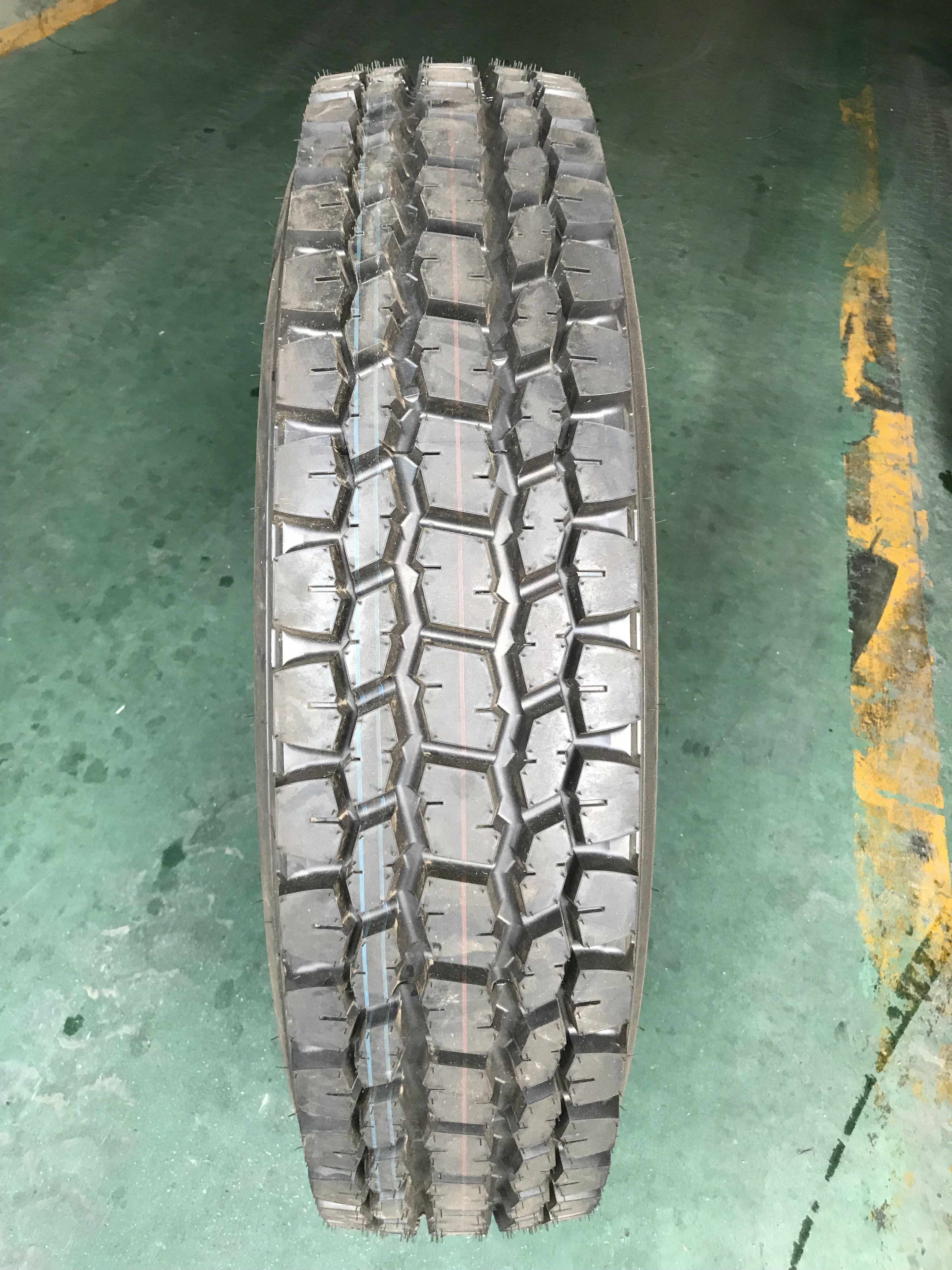 Wholesale truck tires  HS207 11r 24.5  low price commercial tires