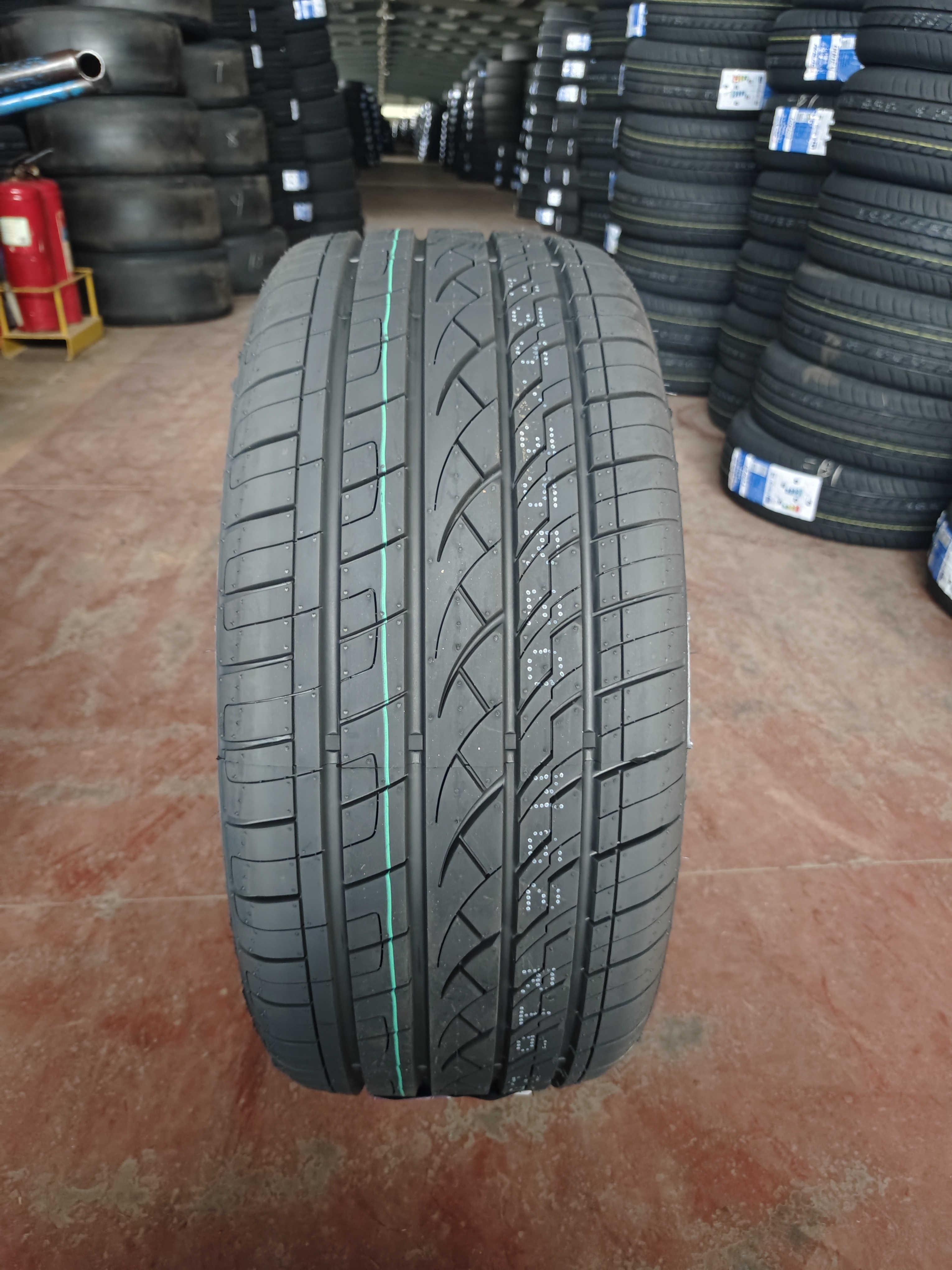 China Factory Hot Sale Ultra High Performance all size 275/40ZR20 M626 Durun Brand New passenger car tires prices