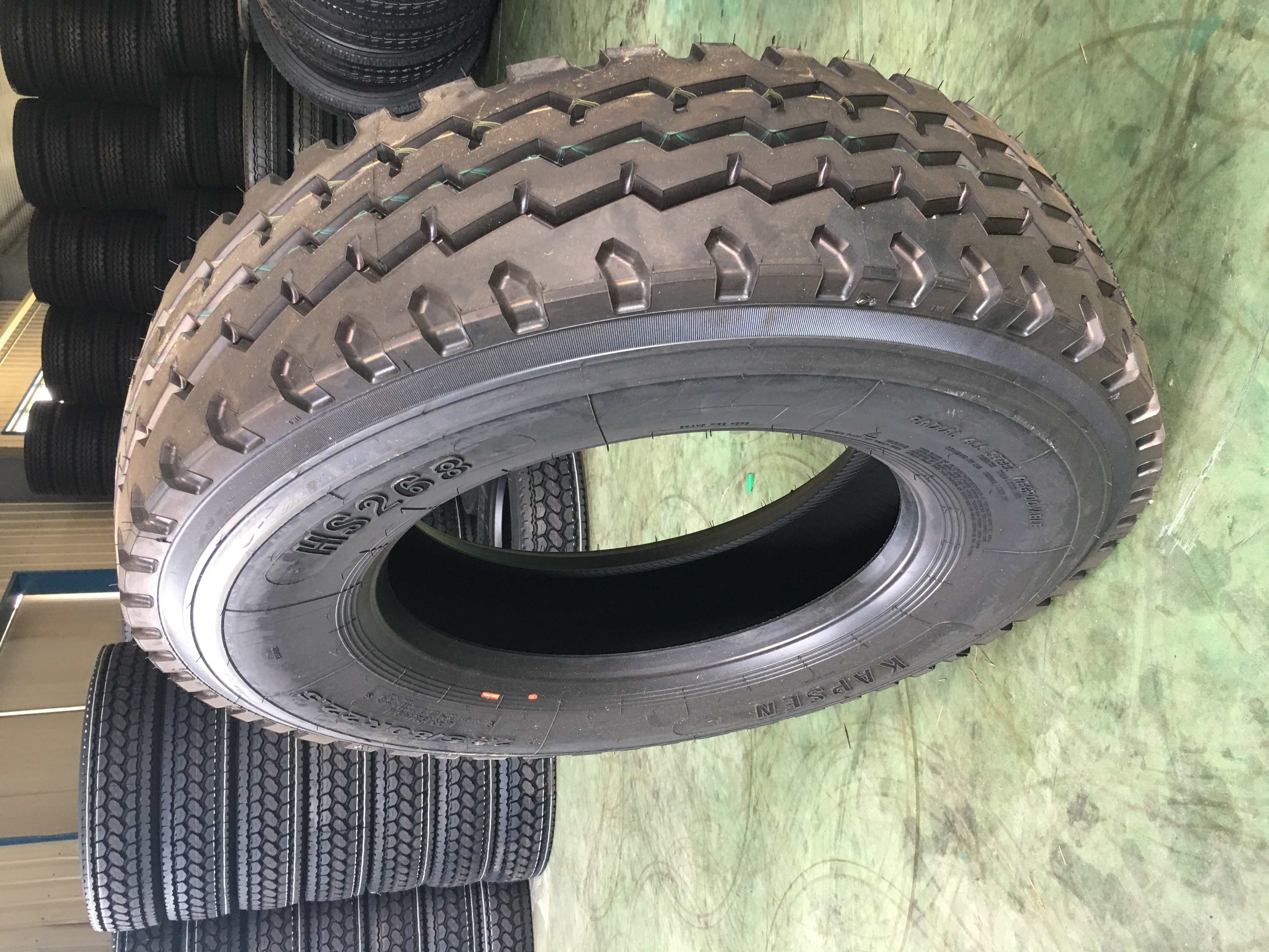 TOP-CLASS Chinese llantas HABILEAD brand tubeless 22.5 truck tire 295/80R22.5 all-steel Truck and Bus Tyre