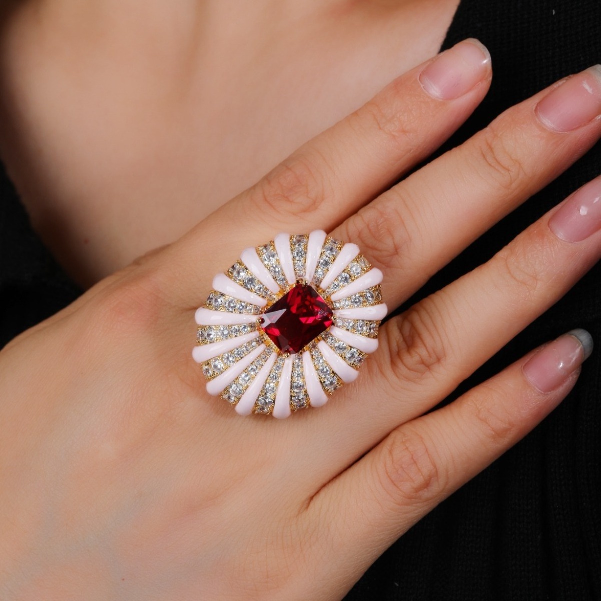 BrideTalk Original medieval style light luxury enamel zircon ring