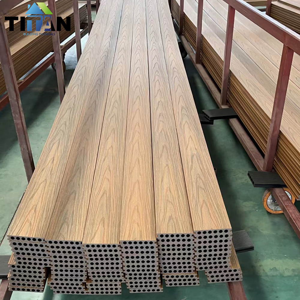 Crack-Resistant Hollow Hardwood Flooring Solid Wood Terrace Wpc Decking Tiles Floor Outdoor