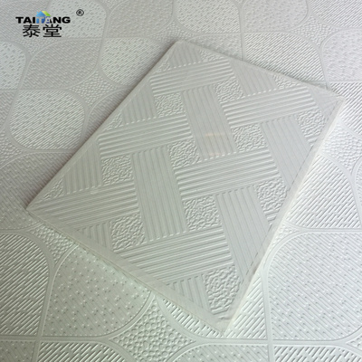 Plafond Suspendu Vinyl Coated 2X2 Pvc Gypsum False Ceiling Tile 595*595*7Mm