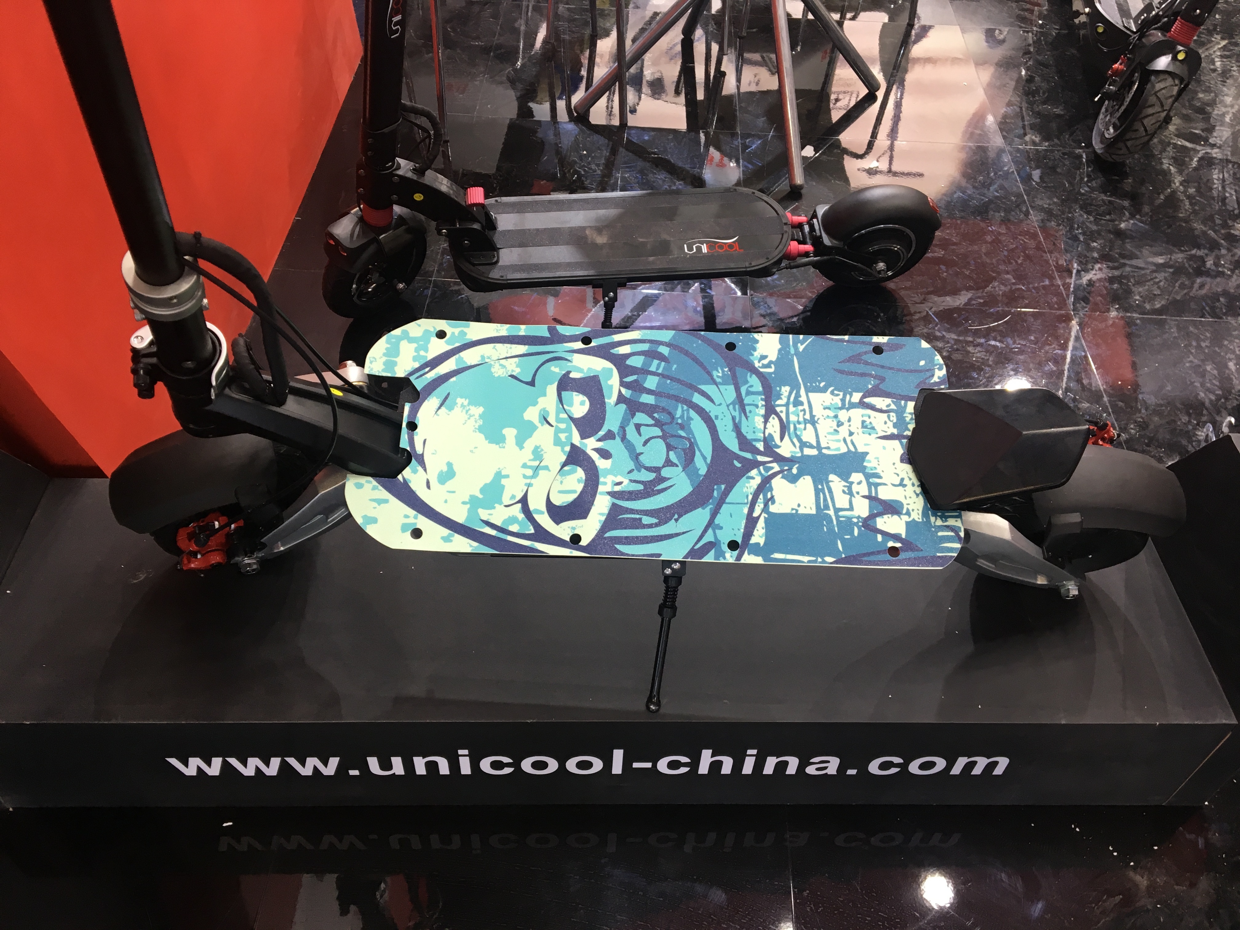 Unicool X11 China 72v 3200W dual motor powerful two wheel 11 inch fat tire off road electric scooter for adult