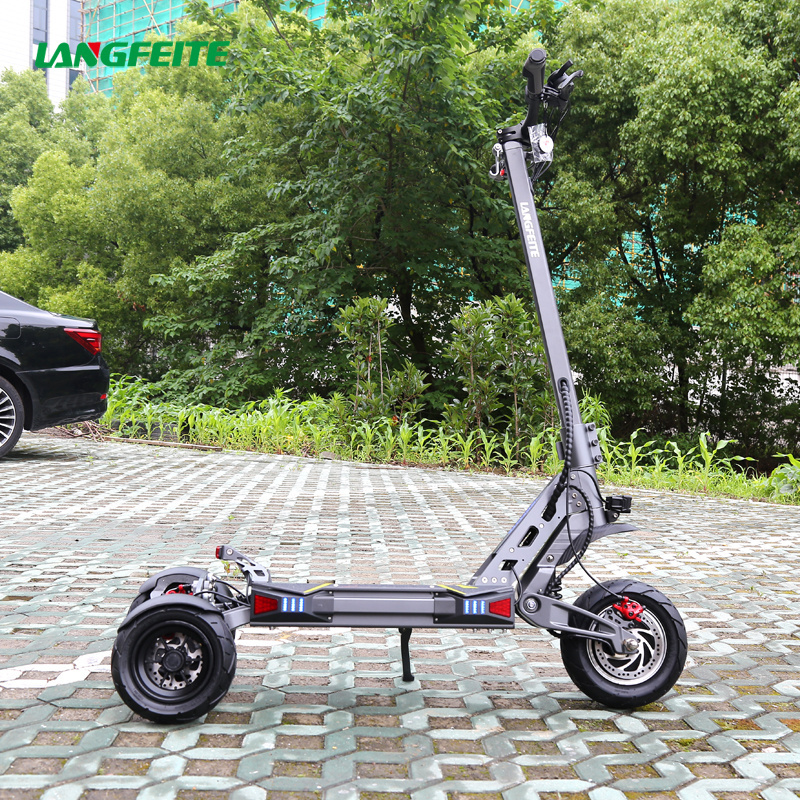 Langfeite New Arrival 18650 Lithium Battery 48V 15AH 800W Outdoor Drift 3 Wheel Electric Scooter for Adult