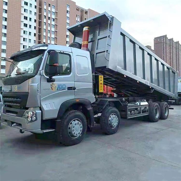 SINOTRUK Howo A7 420 HP Dump Truck 8x4 Tipper Truck Trailer for Sale