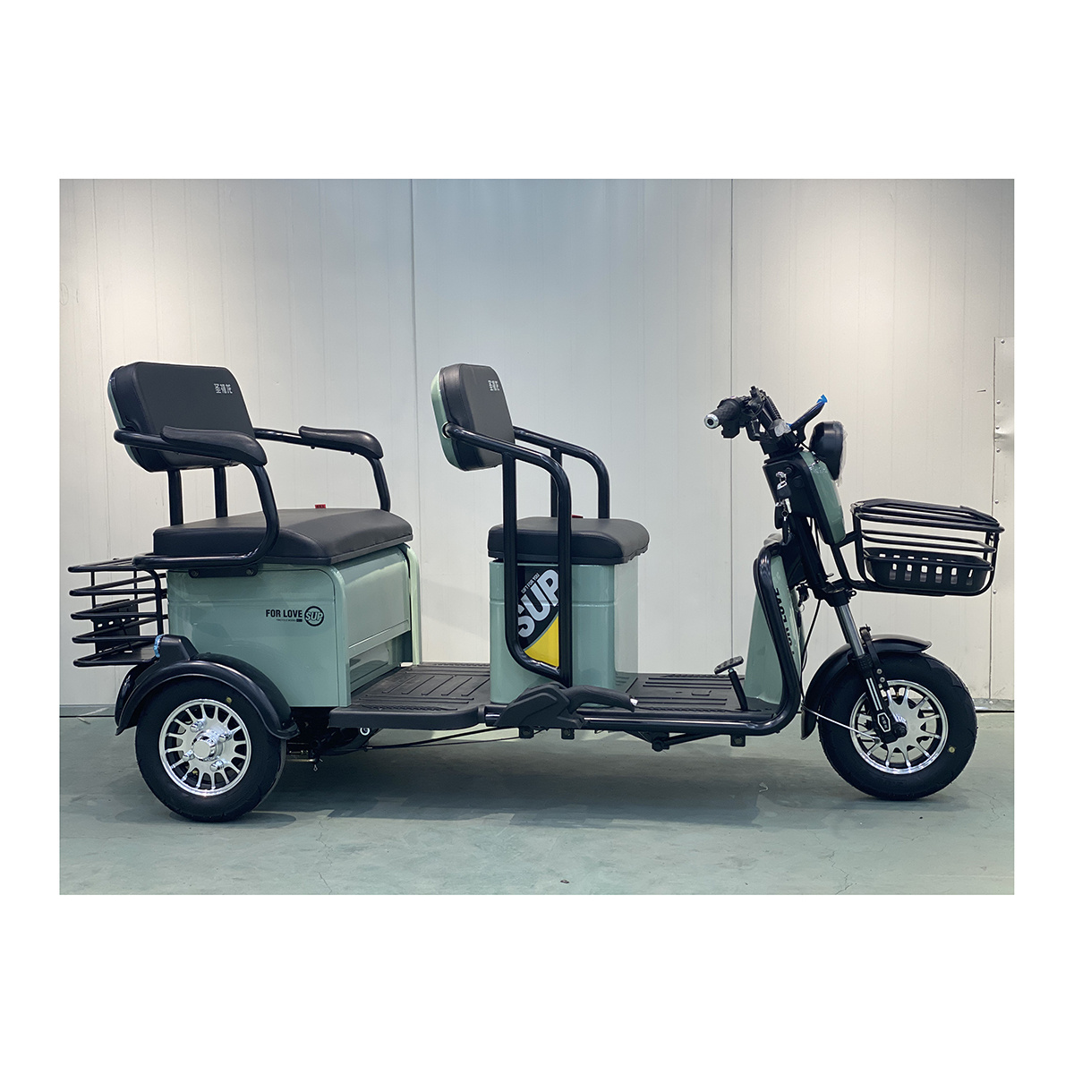 Customization Facility Moto Afrique Battery Operated Disabled People Tricycles Motorises De 8 Place Electric Tricycle