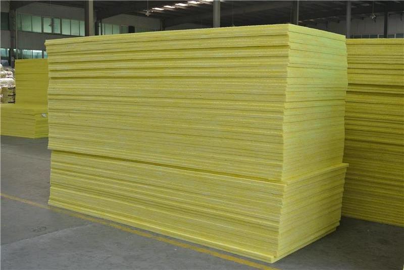 High Quality 48kg/m3 50mm Thickness Aluminum Foil Faced Glass Wool Insulation Sheet fiberglass insulation msds