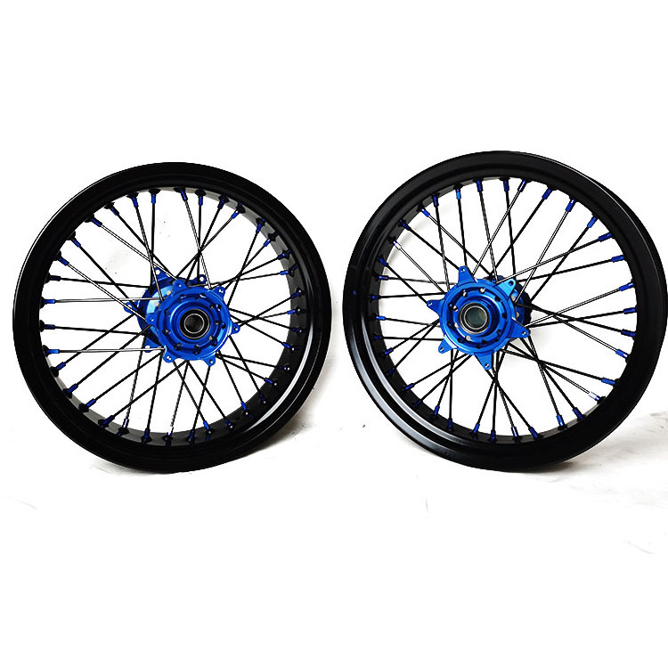 High Performance Spoke Tubeless White Motorcycle Wheels 17