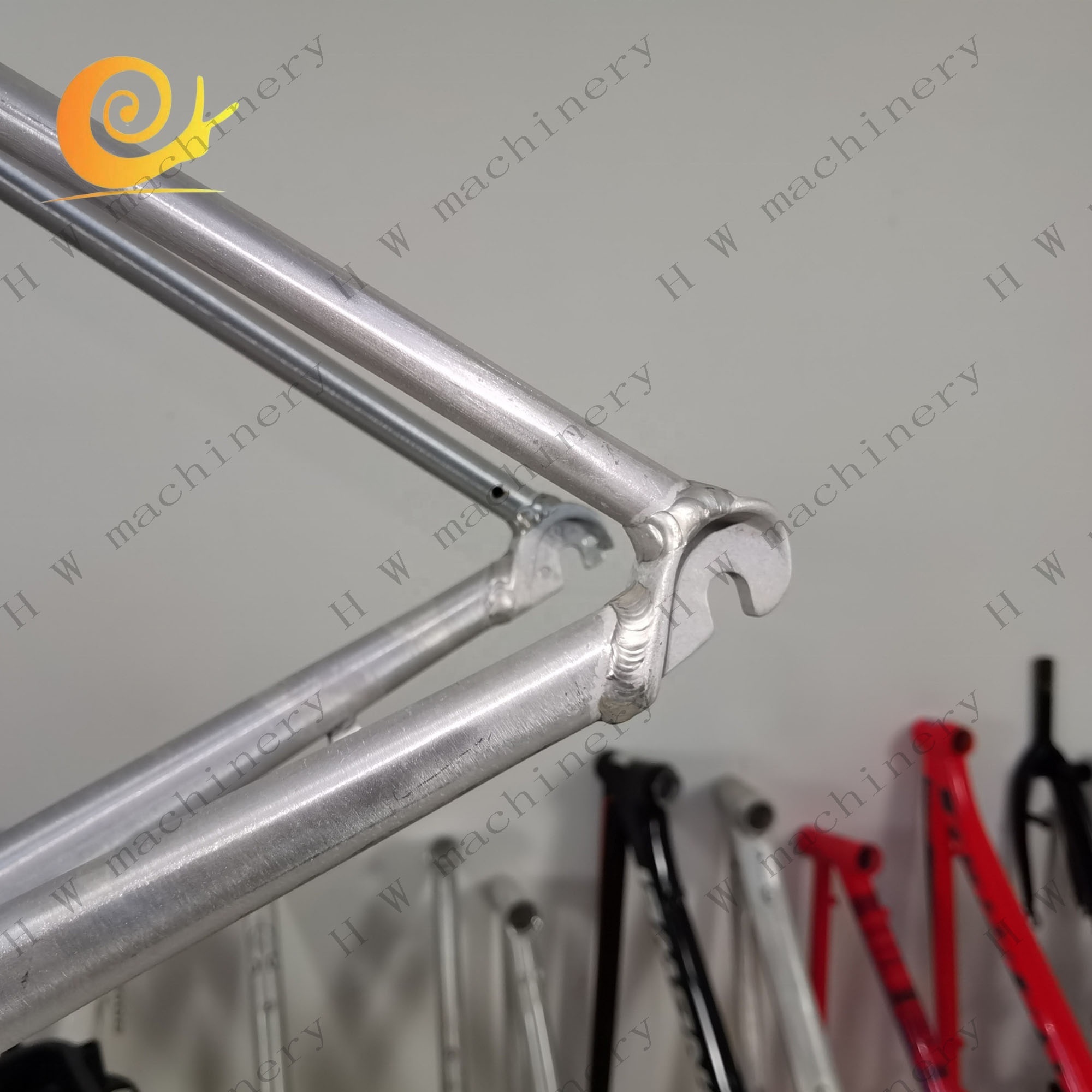 TianJin HW MACHINERY 700c Brompeon Superlight Chopper Bike Roadbike Frame Cycle Production Aluminum Alloy Road Bicycle Frame