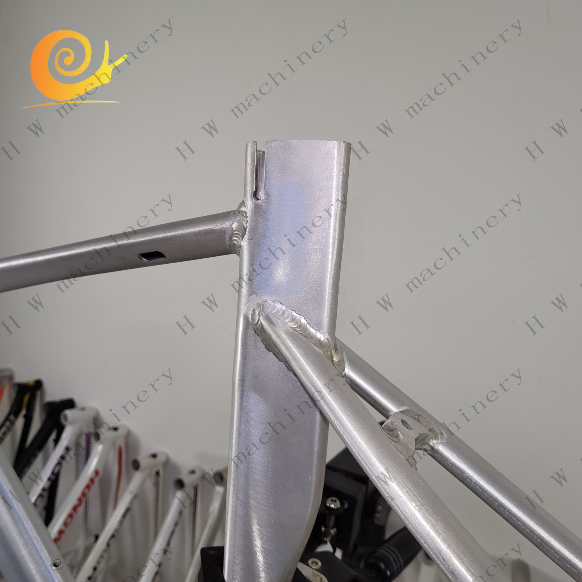 TianJin HW MACHINERY 700c Brompeon Superlight Chopper Bike Roadbike Frame Cycle Production Aluminum Alloy Road Bicycle Frame