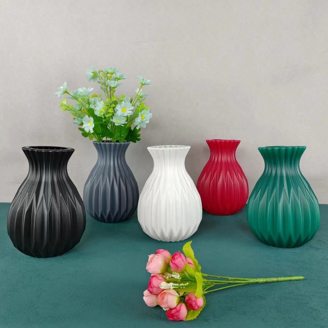 wholesale creative decorations Nordic style hydroponic imitation ceramic plastic dry artificial flower arrangements vases