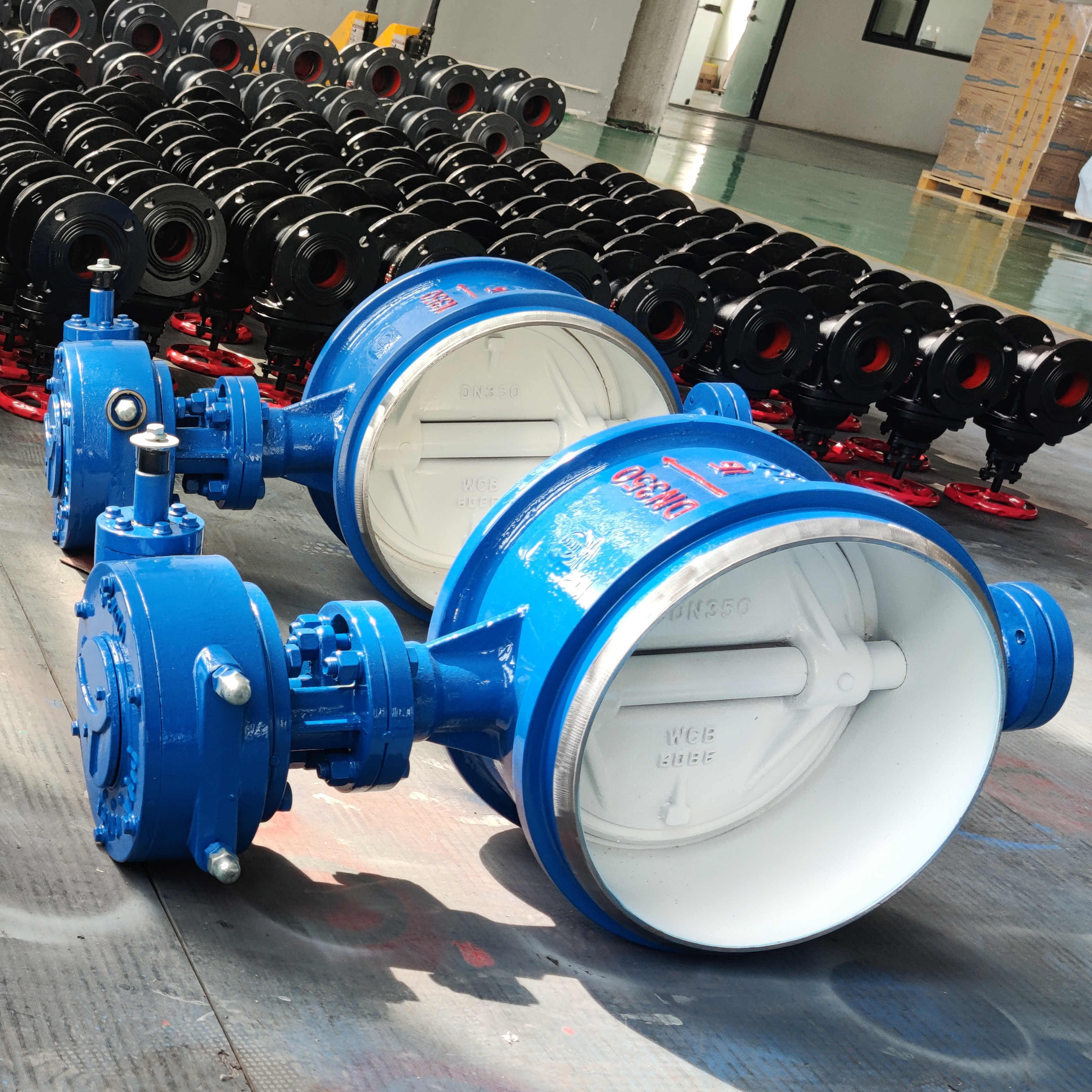 API Carbon Steel Welded End Metal Sealed Triple Eccentric Butterfly Valve with Gear Operation