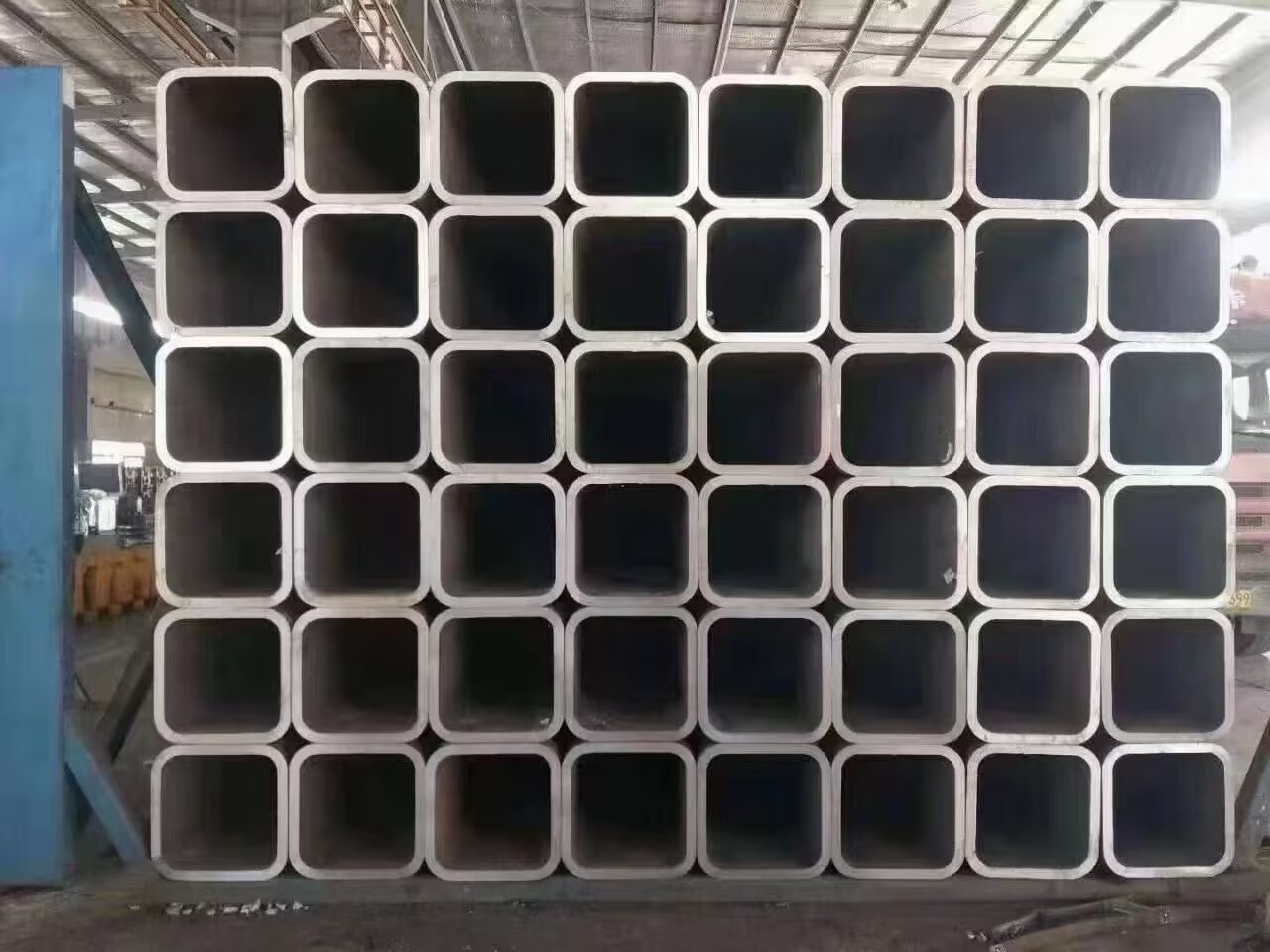 Square Section Tube Rectangular Section Black Iron Steel Pipe In China Square Pipe Hollow Section Square Pipe 32mm 32mm