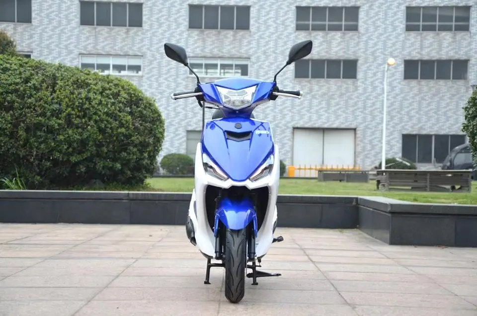 Factory direct sales 125cc gas motorcycle 4 stroke 80km/h gasoline motorcycle scooter for adults