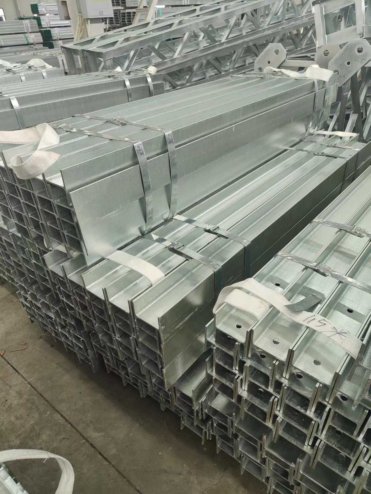 100x100 150*150mm 100UC 100PFC Galvanized Steel  Fence H C Corner posts beam for Concrete Sleepers Retaining Wall Post Australia