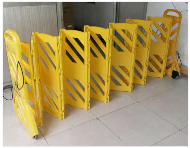 The most cost-effective Yellow PE Plastic foldable traffic barriers for road  safety