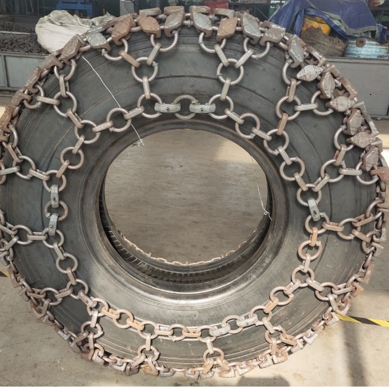 18.4x34 Skidder Tire Chains