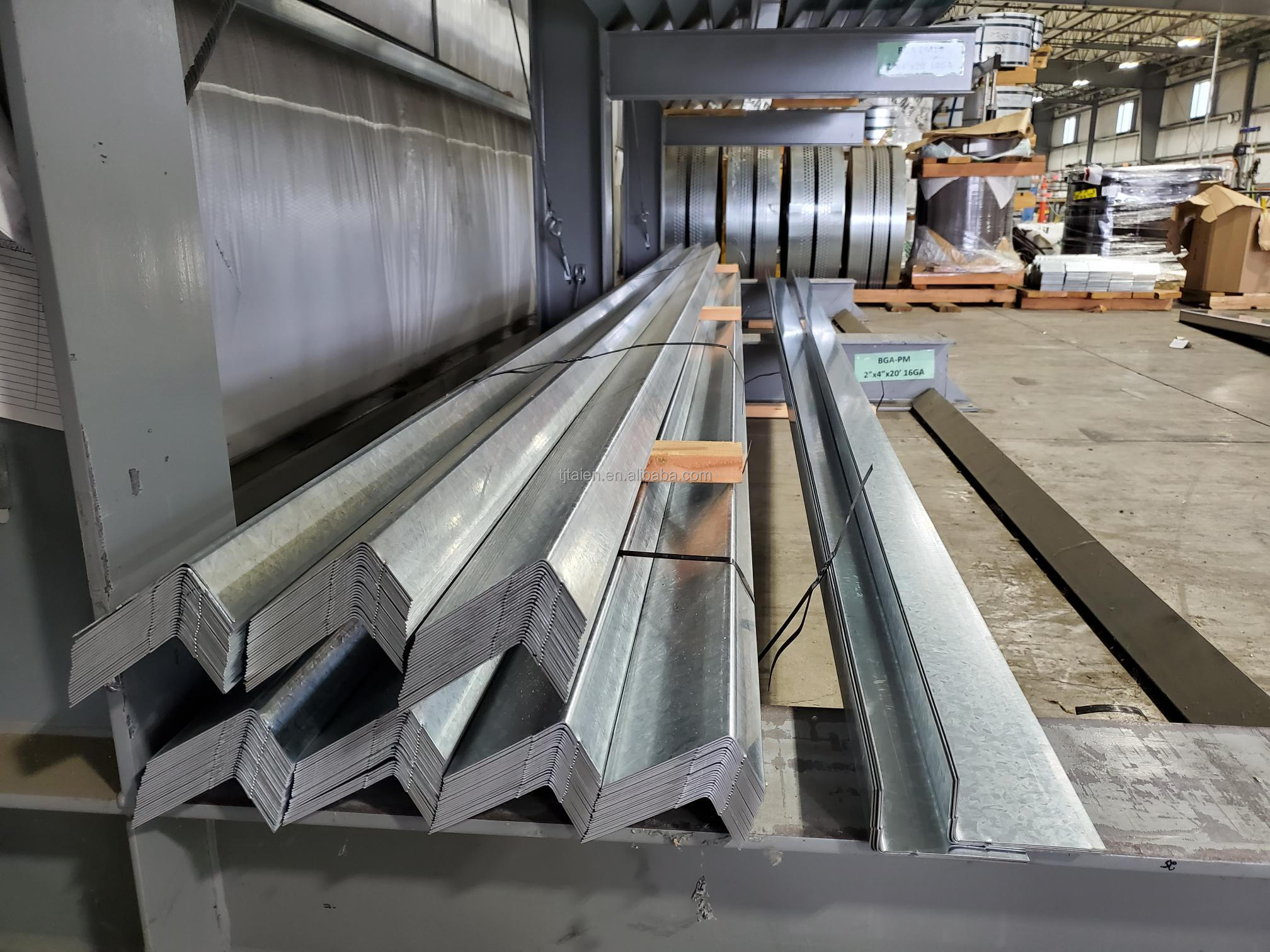 Galvanized carbon steel angles 70x70x6 equilateral equal and unequal angle steel hot rolled galvanize