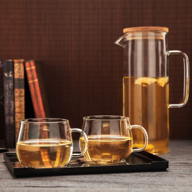 Wholesale 1000ml High Borosilicate Glass Pitcher Water Carafe Jug for Hot Cold Water Ice Tea Kettle with Bamboo Lid