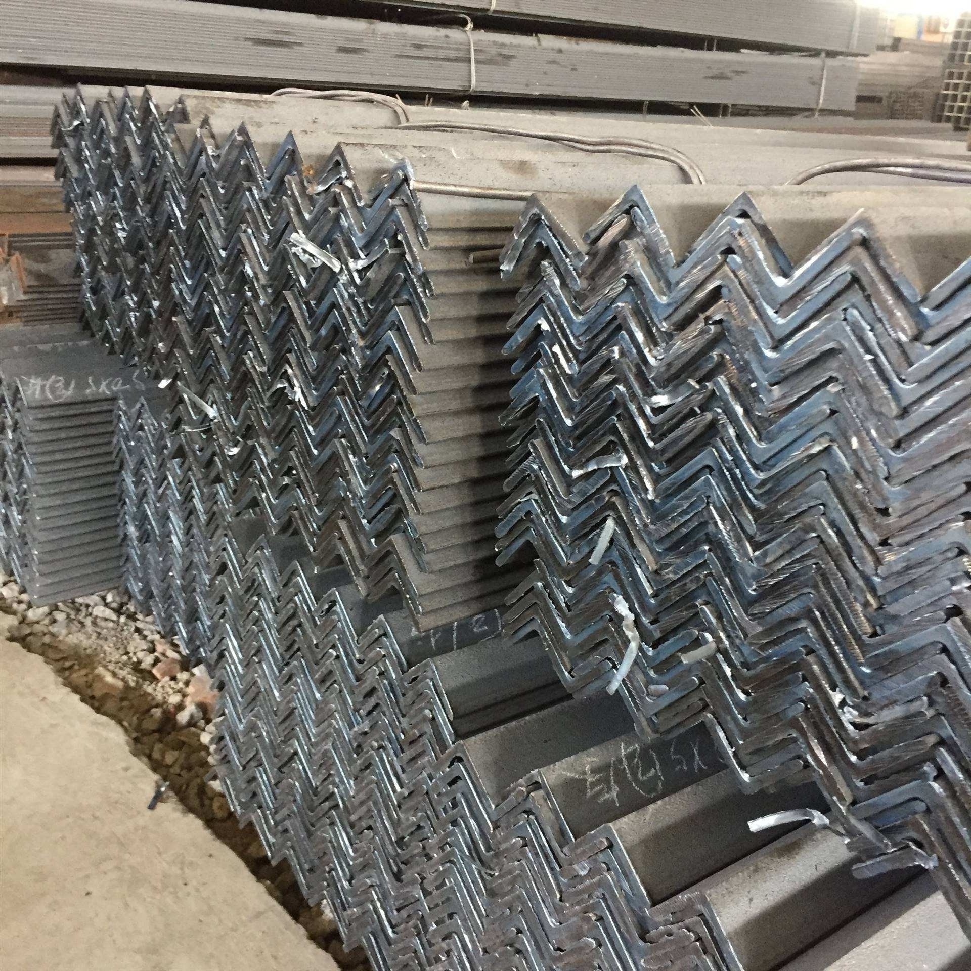 A106 Q265 Q345B Mild Carbon Steel Angle Bar For Sale