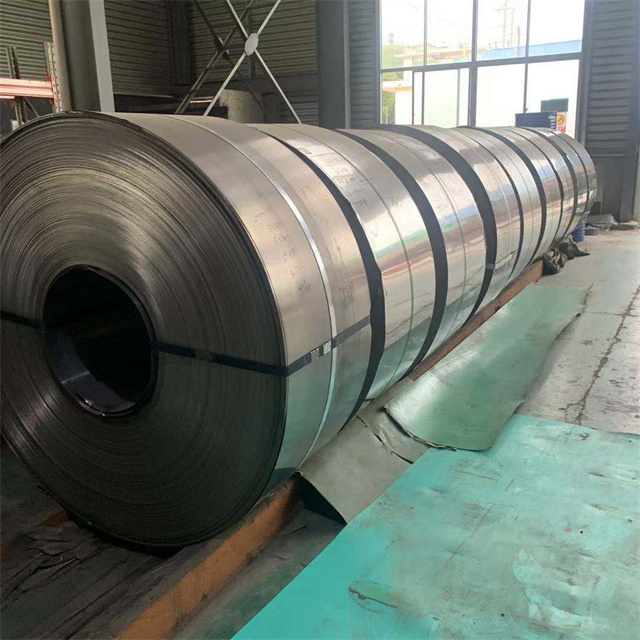 Top Quality Quality Black Annealed Grade 40 A36 Ss400 Q235 Q195 Hot Rolled Carbon Steel Coil