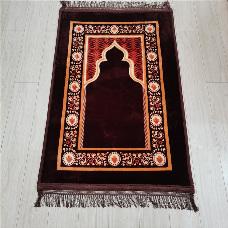 Cushioned Raschel thick and soft  beautiful luxury muslim prayer anti slip praying mat