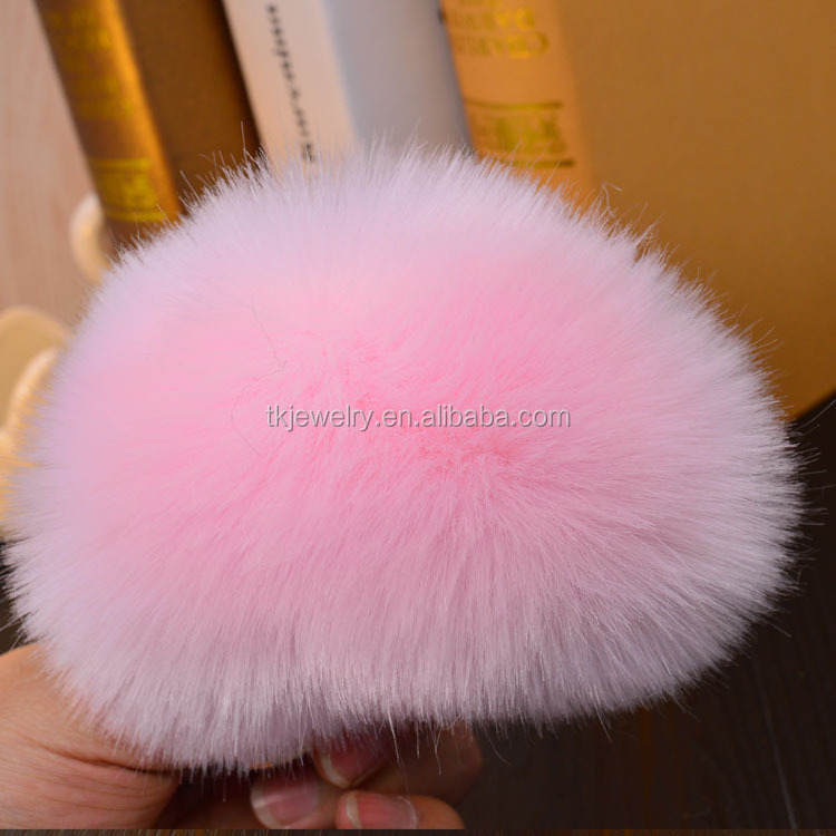 Hot Sale Environmentally Friendly Heart Shape fur ball key chain Pom Pom Key chans for Gift