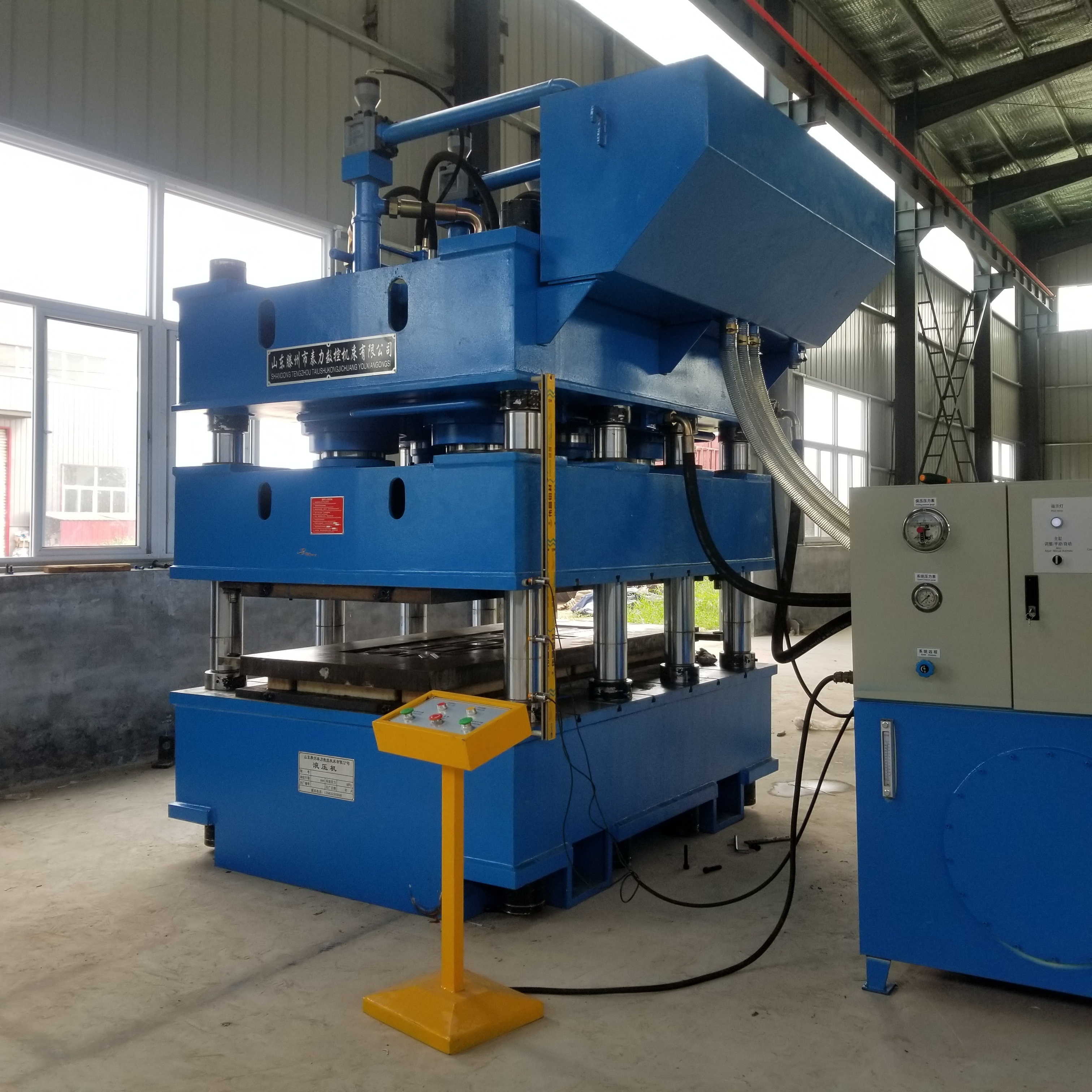 China Manufacture Hydraulic Door plate sheet Press Embossing Machine hydraulic press 2000ton 2500ton 3000ton 3600ton