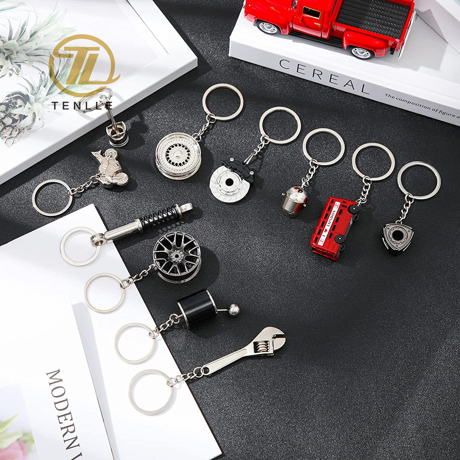 Car Accessories Rotary Turbine Key Ring Wrench Motorcycle Helmet Rim Brake Rotor Keyring Red Bus Car Wheel Tyre Keychain