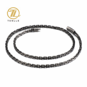 Simple 316L stainless steel round Boston necklace manufacturers wholesale oval chain titanium steel jewelry with chain