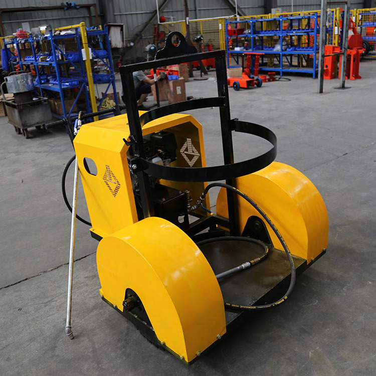 Bitumen Road Construction Tool Asphalt Spreader for Efficient Road Building