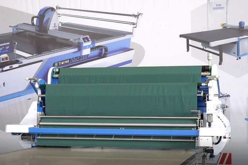 Multilayers material spreader fully automatic cloth fabric spreading machine