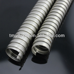 Squarelock flexible corrugated metal conduit