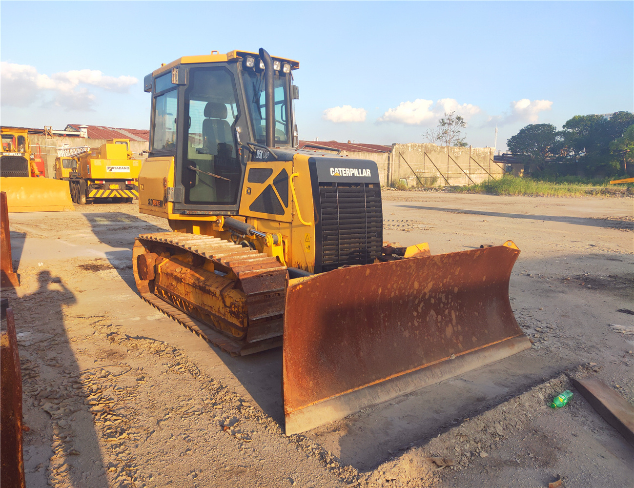 Used Original Japan Earthmoving Equipment Secondhand Caterpillar D5k Crawler Bulldozer CAT D5 Dozer