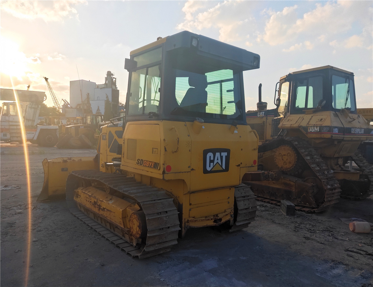 Used Original Japan Earthmoving Equipment Secondhand Caterpillar D5k Crawler Bulldozer CAT D5 Dozer