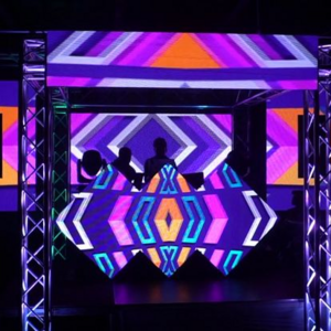 Turnkey LED Video Wall System Package 3.9mm 3mm Pixel Pitch Black LED Display Background Dj Stage LED Screen For Church