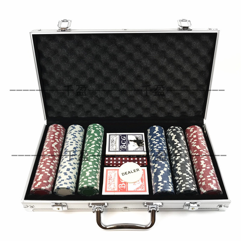 300PCS Poker Chips Casino Chips for Texas Blackjack Gambling 2 Decks of Playing Cards Poker Set with Aluminum Case