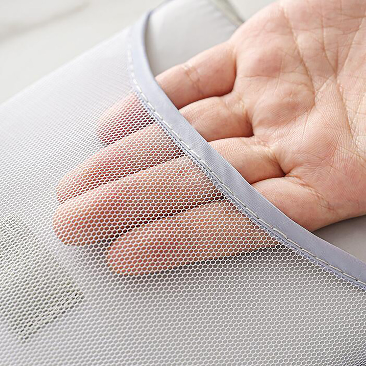 Hand-held Mini Ironing Pad Sleeve Ironing Board Holder Heat Resistant For Clothes Garment Steamer Iron Table Rack