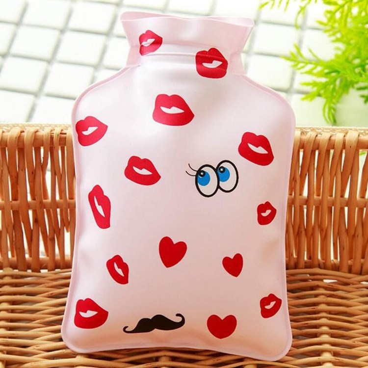 Wholesale Mini Hot Water Bottles Portable Hand Warm Girls Pocket Hand Feet Hot Water Bags