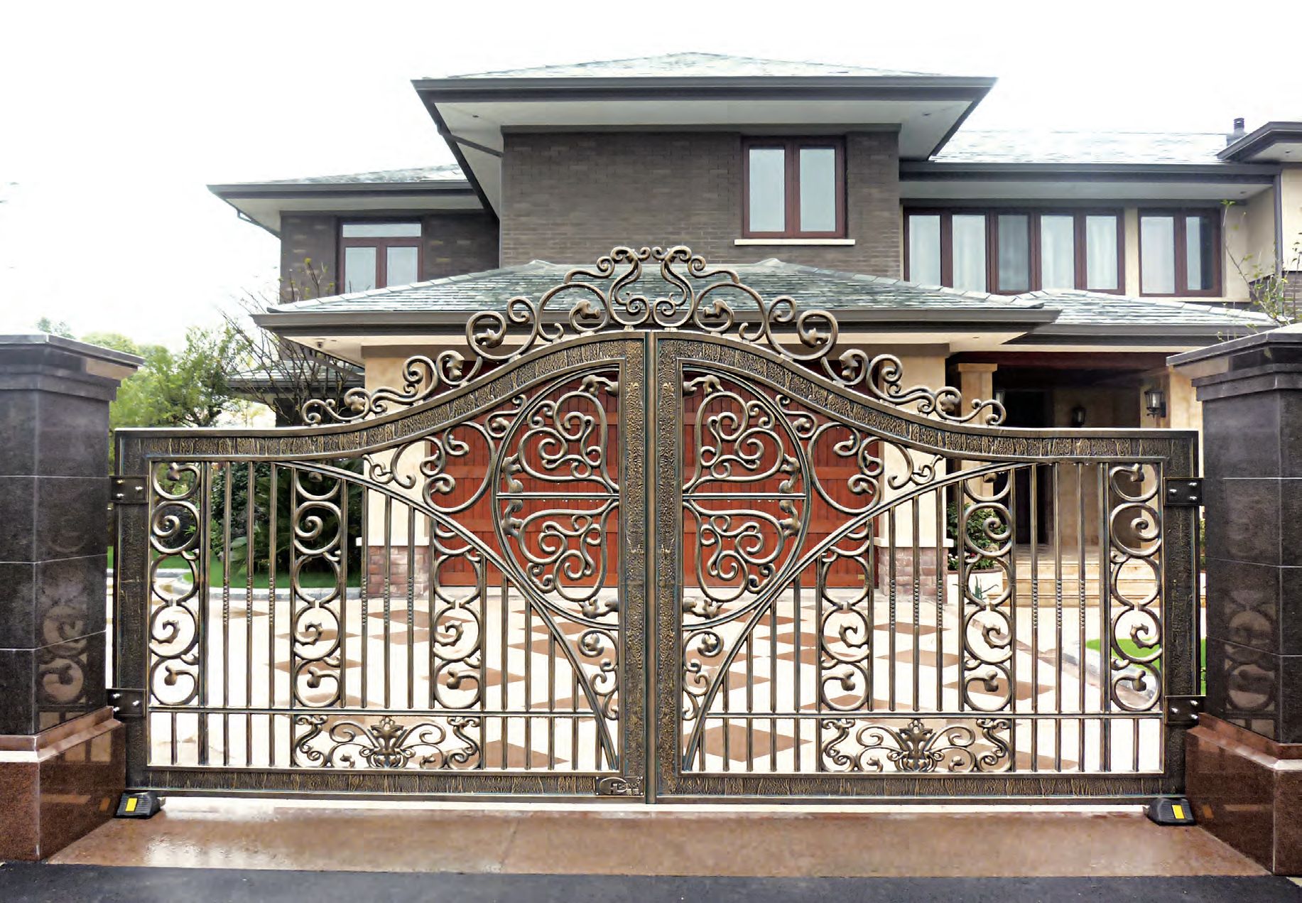 Entrance Modern Gate Pillar Design