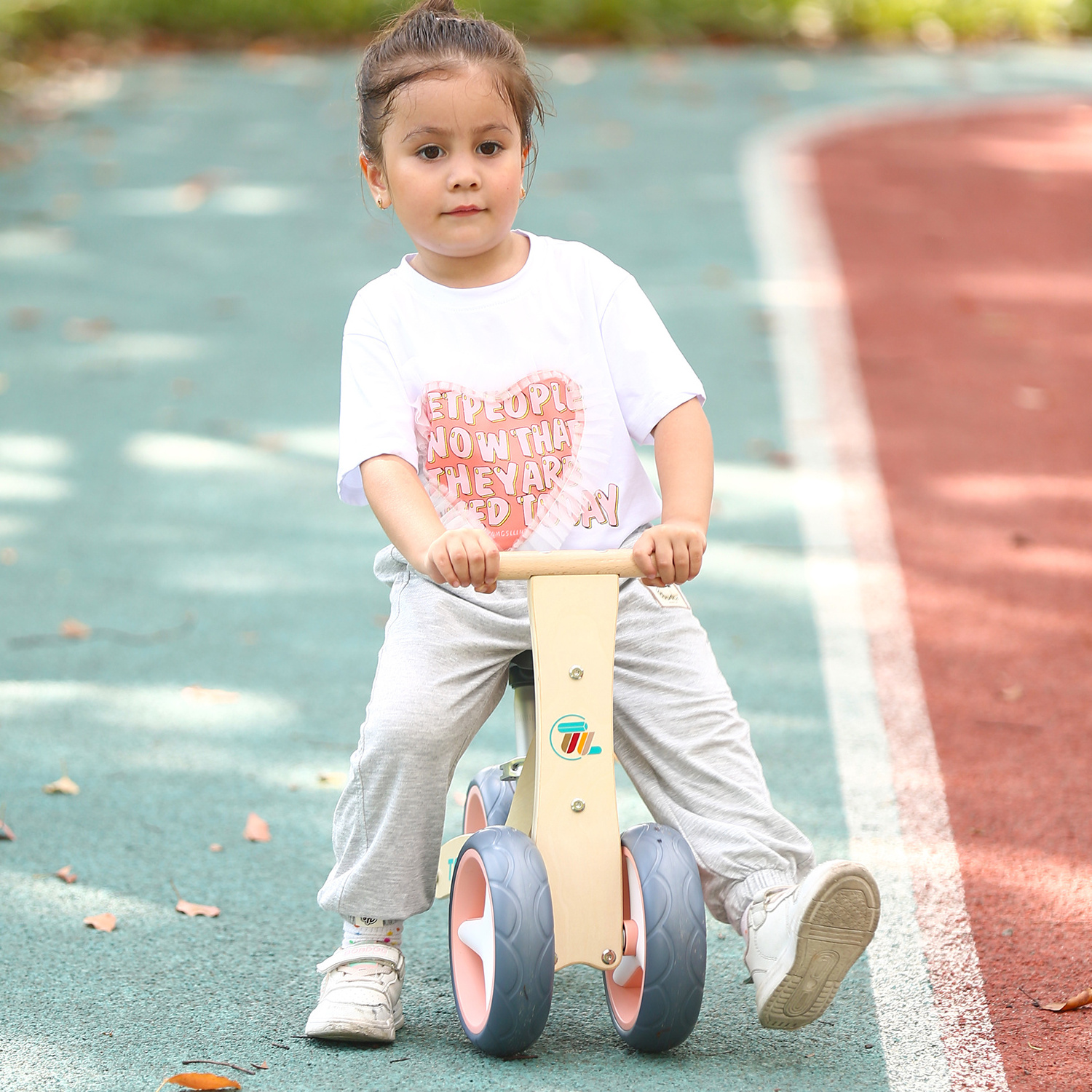 Unisex Wooden 3-Wheel Kids Ride on Walker Toddler Balance Bike with Foot Power Solid Design with PU Eva Wheels 2-4 Year Olds