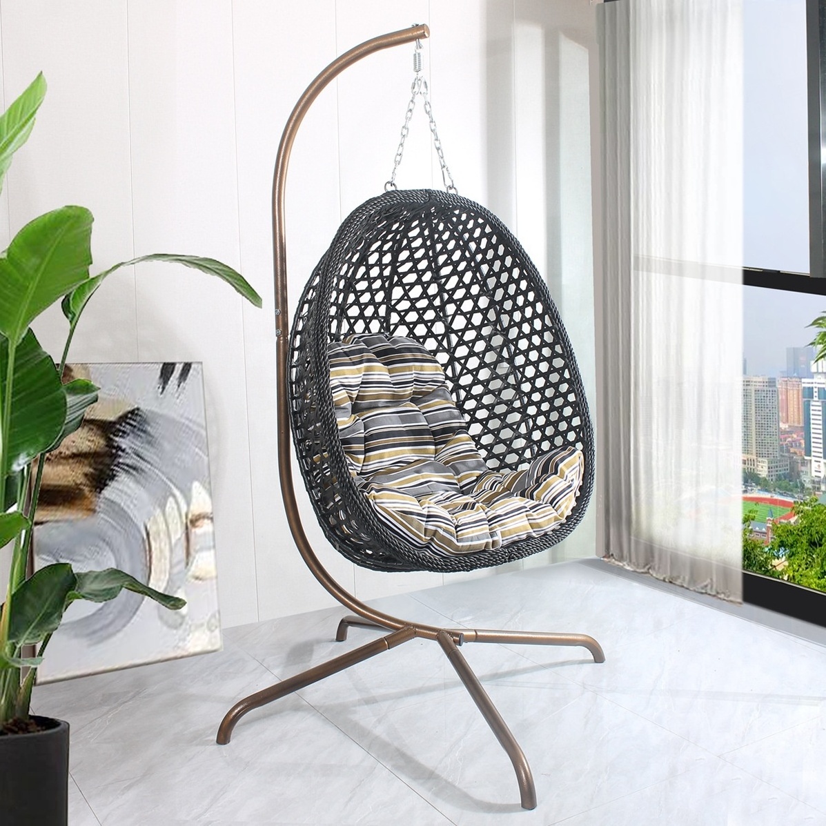 Egg Shaped Wicker Balcony Home Outdoor Indoor Hanging Egg Swing Chair Black Rattan PE Patio Swing Modern Patio Swings